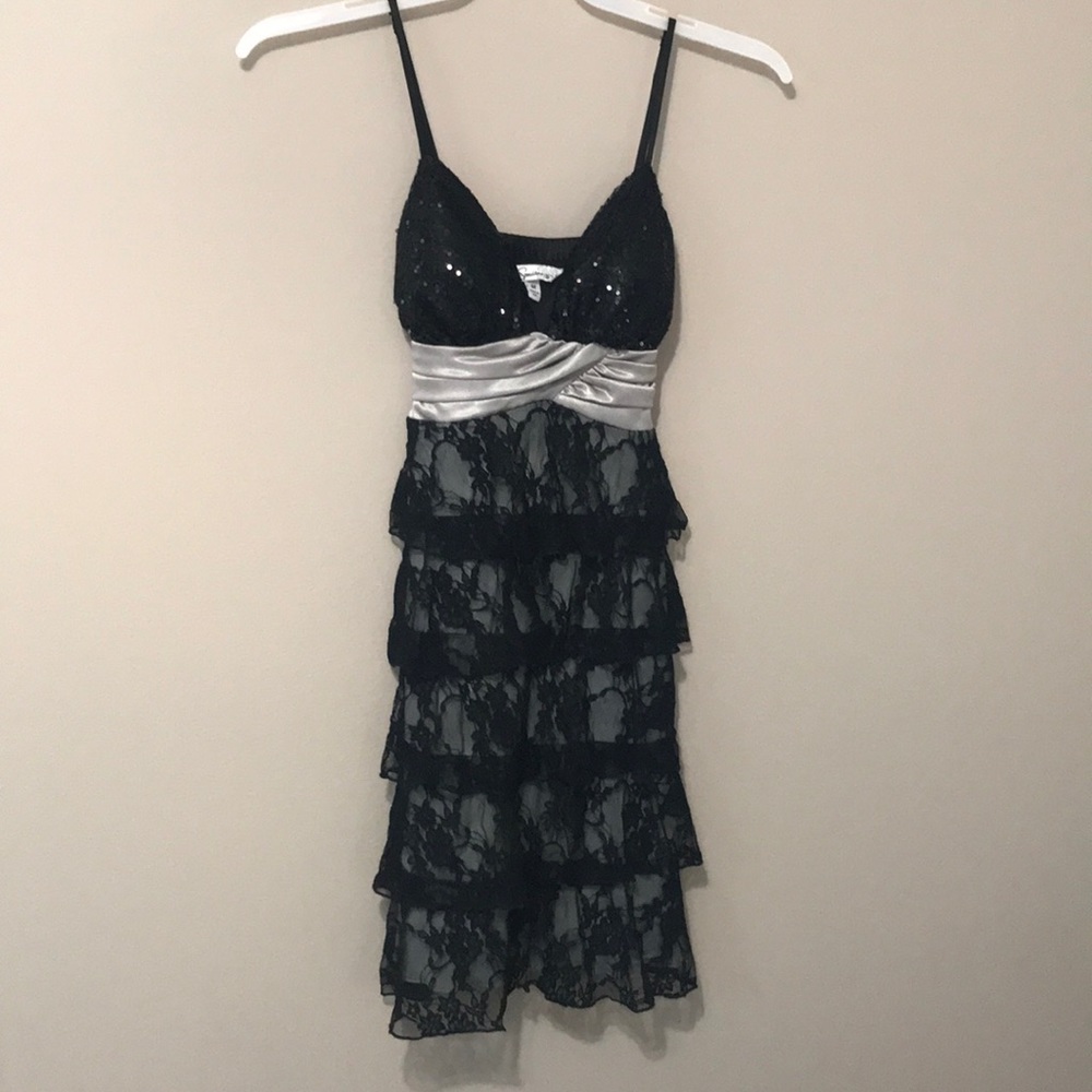 Jr medium prom dress.